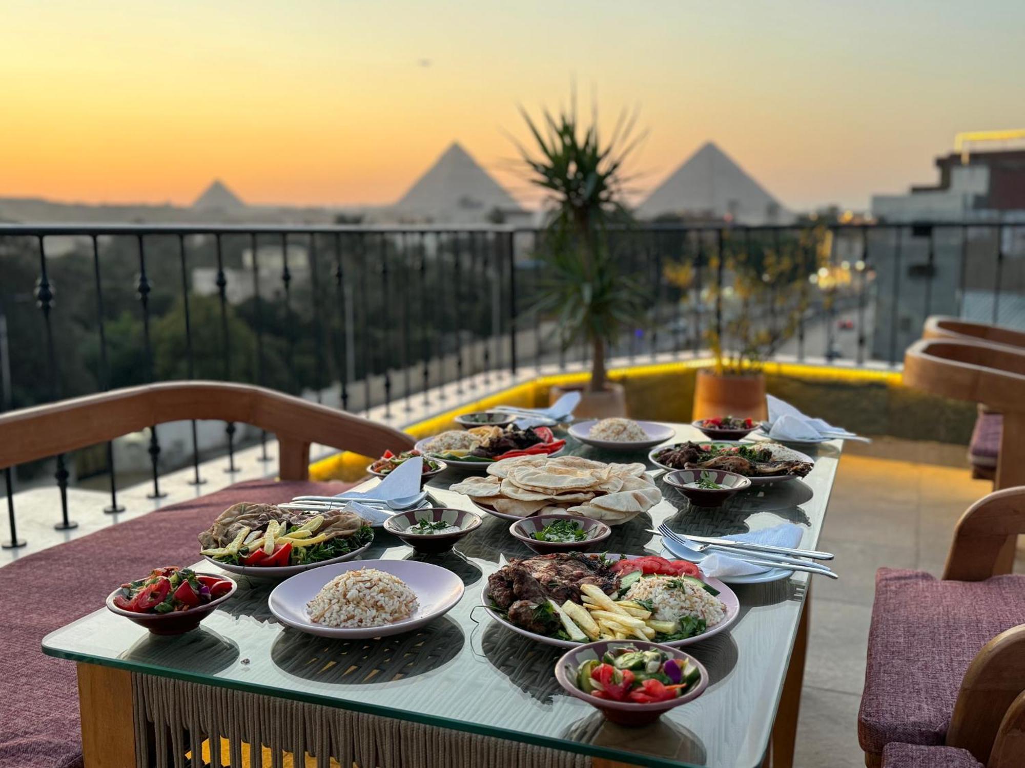 Almas Pyramids Hotel Kafret el-Gabal Екстериор снимка